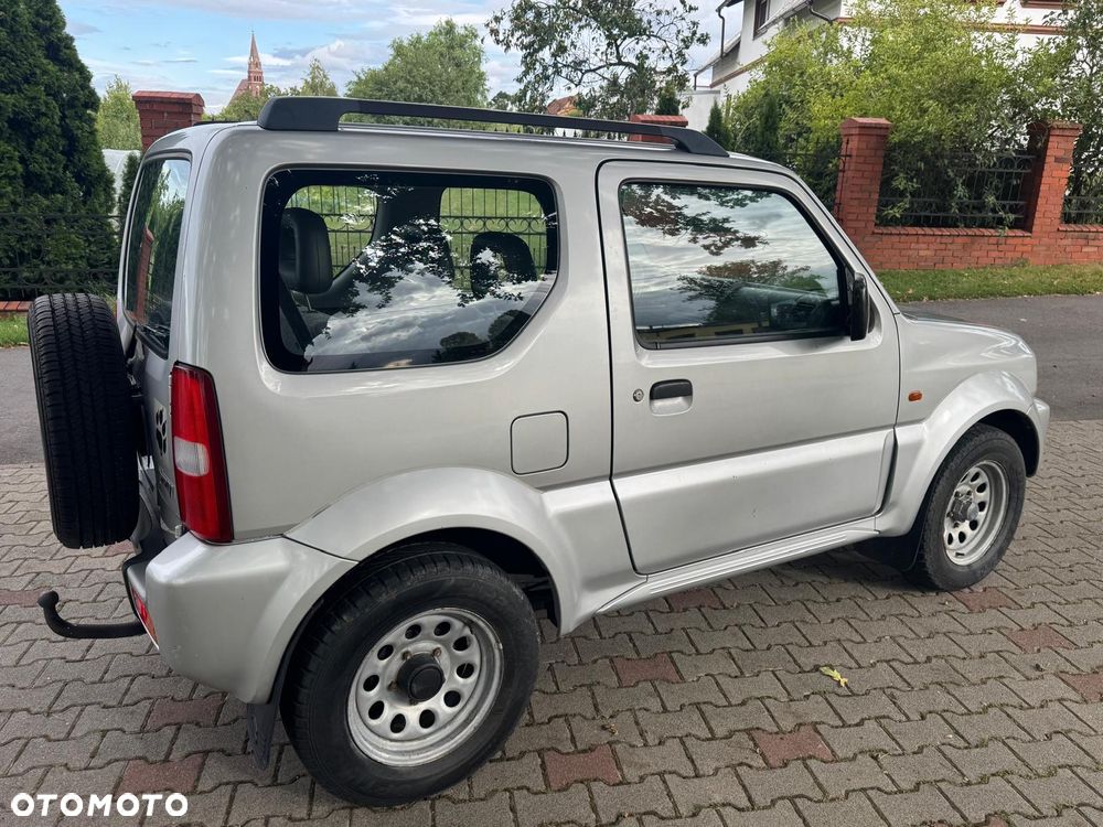 Suzuki Jimny - 11