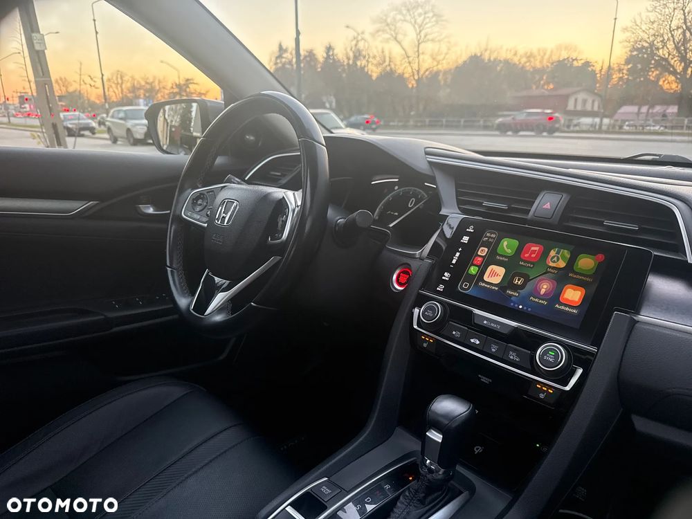 Honda Civic 1.5 T Executive CVT - 21