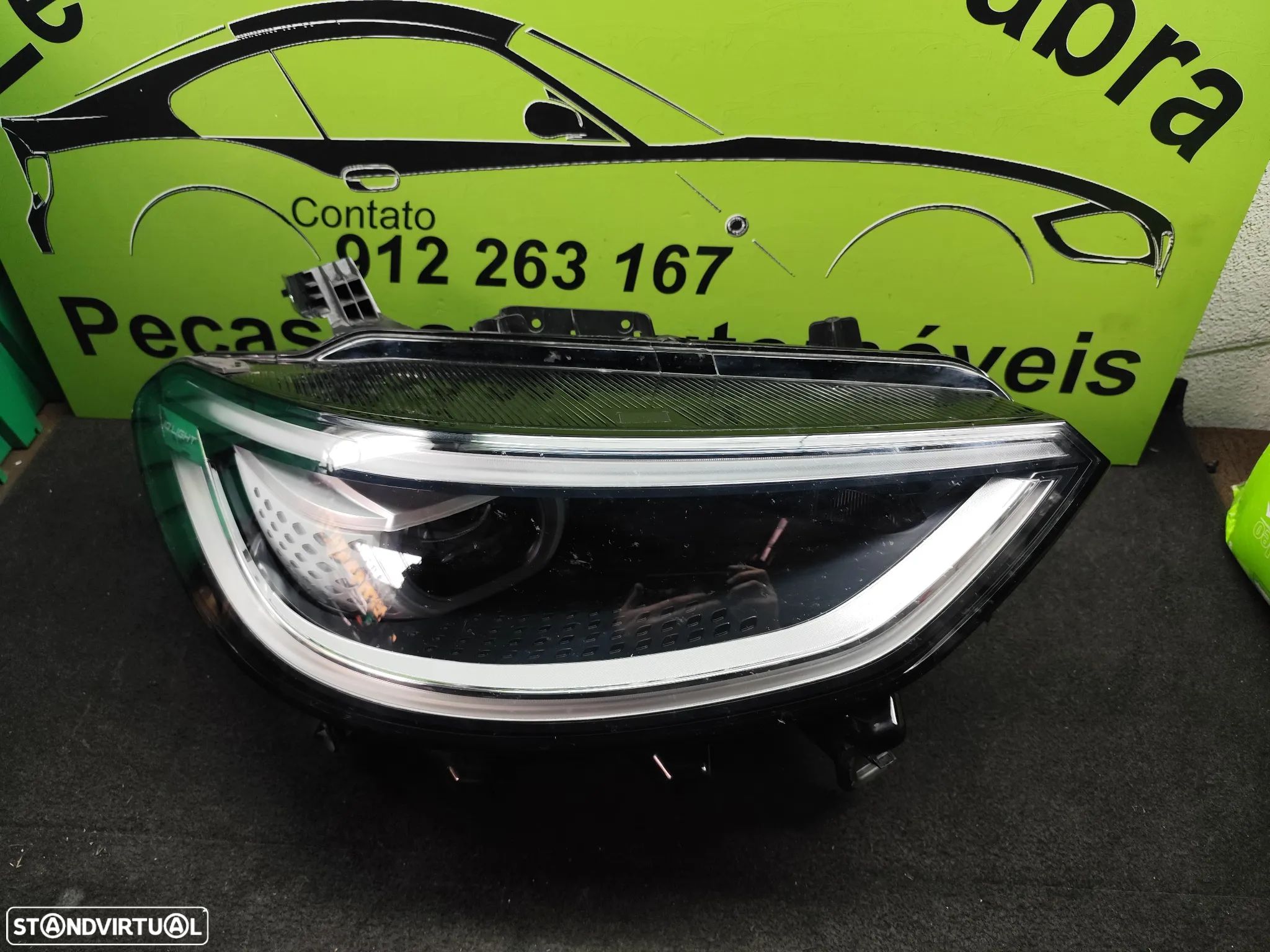 VW ID3 FAROL DIRETO - FF680 - 1