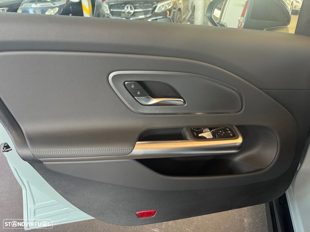 Mercedes-Benz CLA 200 - 17