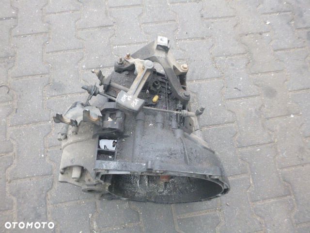 MANUALNA SKRZYNIA BIEGÓW VOLVO V50 1.6 TDCI 3M5R7002YG - 3