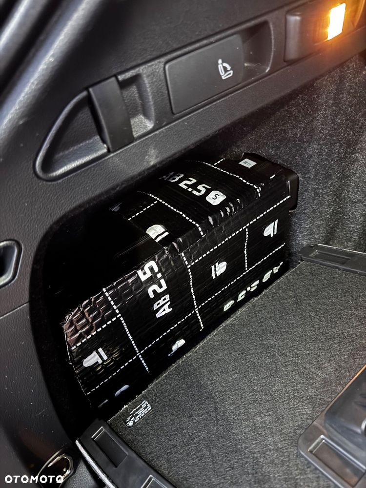 Skoda Superb 2.0 TDI 4x4 DSG Sportline - 27