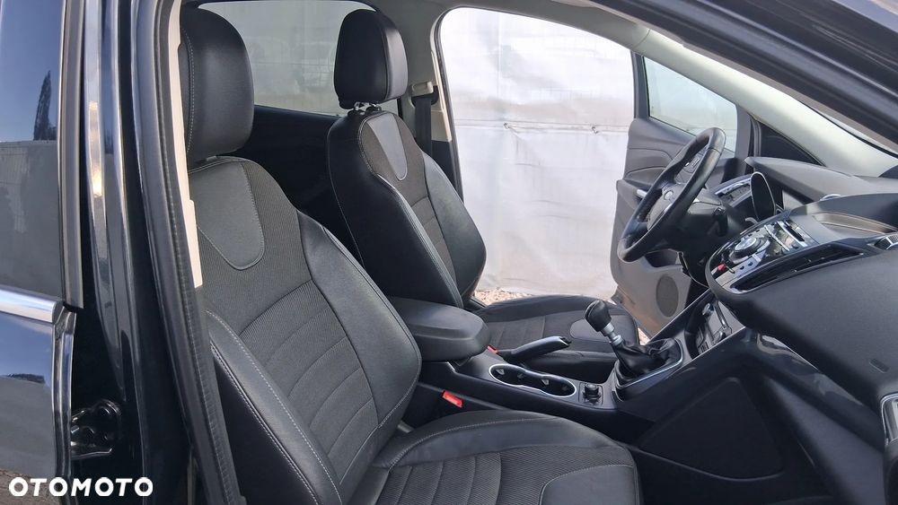 Ford Kuga 2.0 TDCi 4WD Titanium - 15