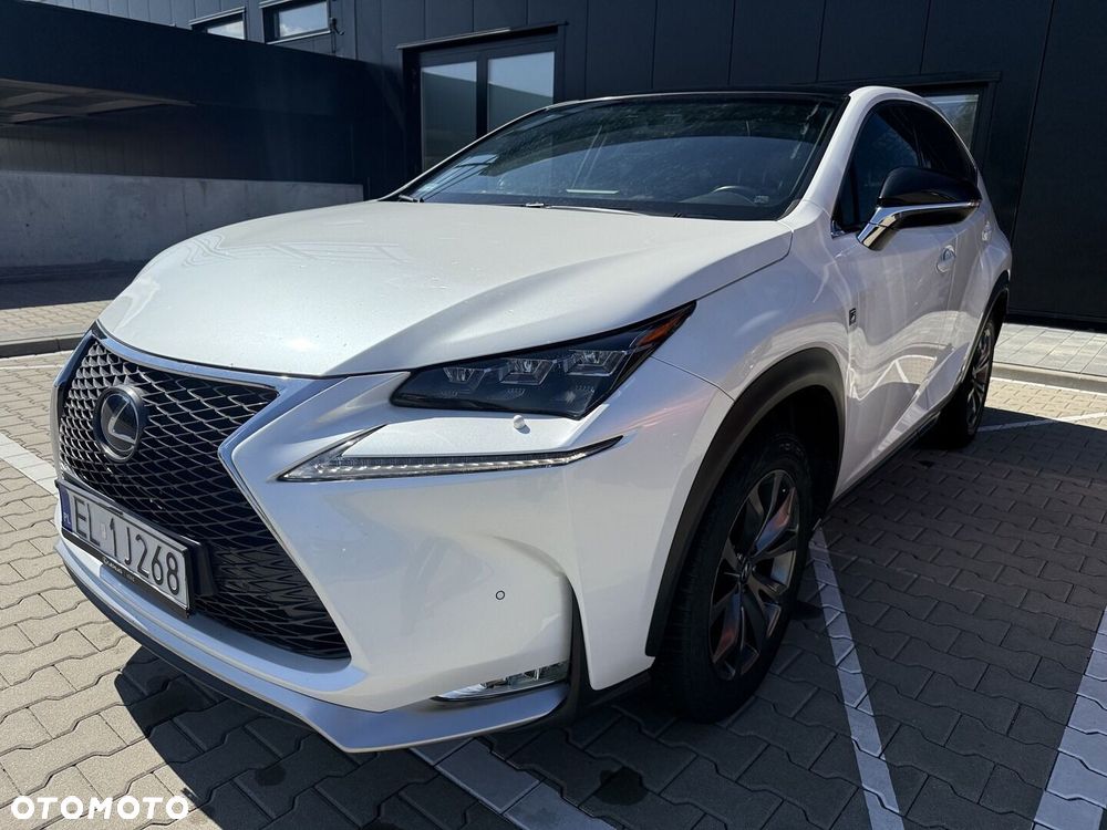 Lexus NX 300h F Sport AWD - 2
