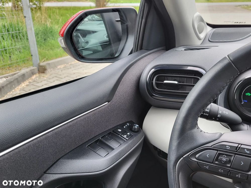 Toyota Yaris Hybrid 1.5 Executive - 18