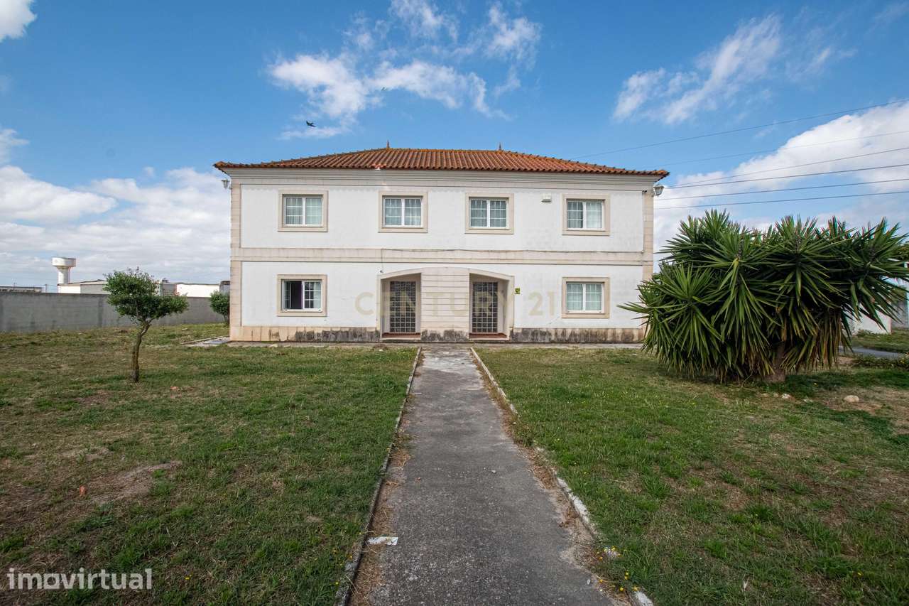 Moradia T6 de Charme com 313m2 | Quinta com 8640m2 | Atalaia - Montijo - Grande imagem: 2/60