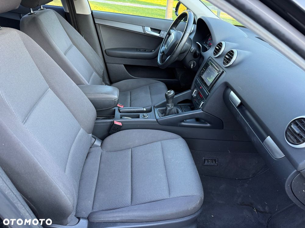 Audi A3 Sportback 1.6 Ambition - 10