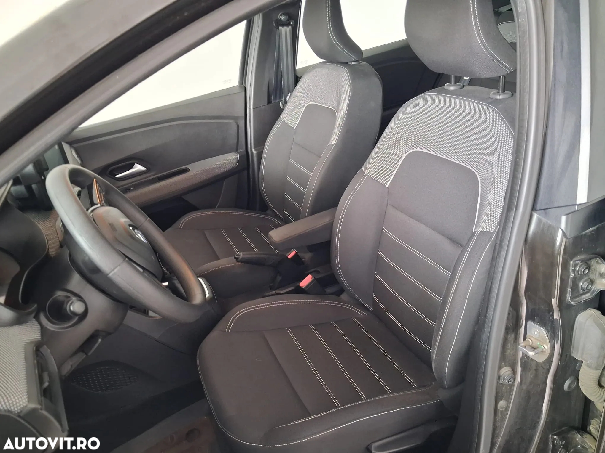 Dacia Logan ECO-G 100 MT6 Comfort - 16