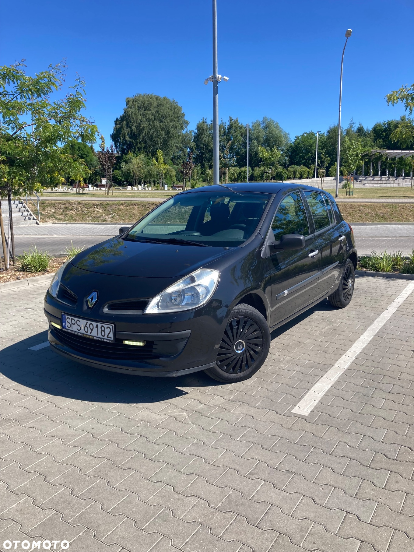 Renault Clio 1.2 16V Authentique - 2
