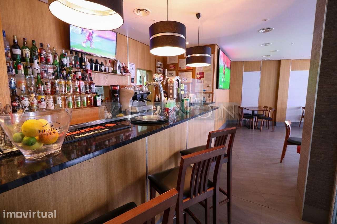 Algarve Carvoeiro, para venda, snack-bar bem conhecido com esplanada n - Grande imagem: 2/15