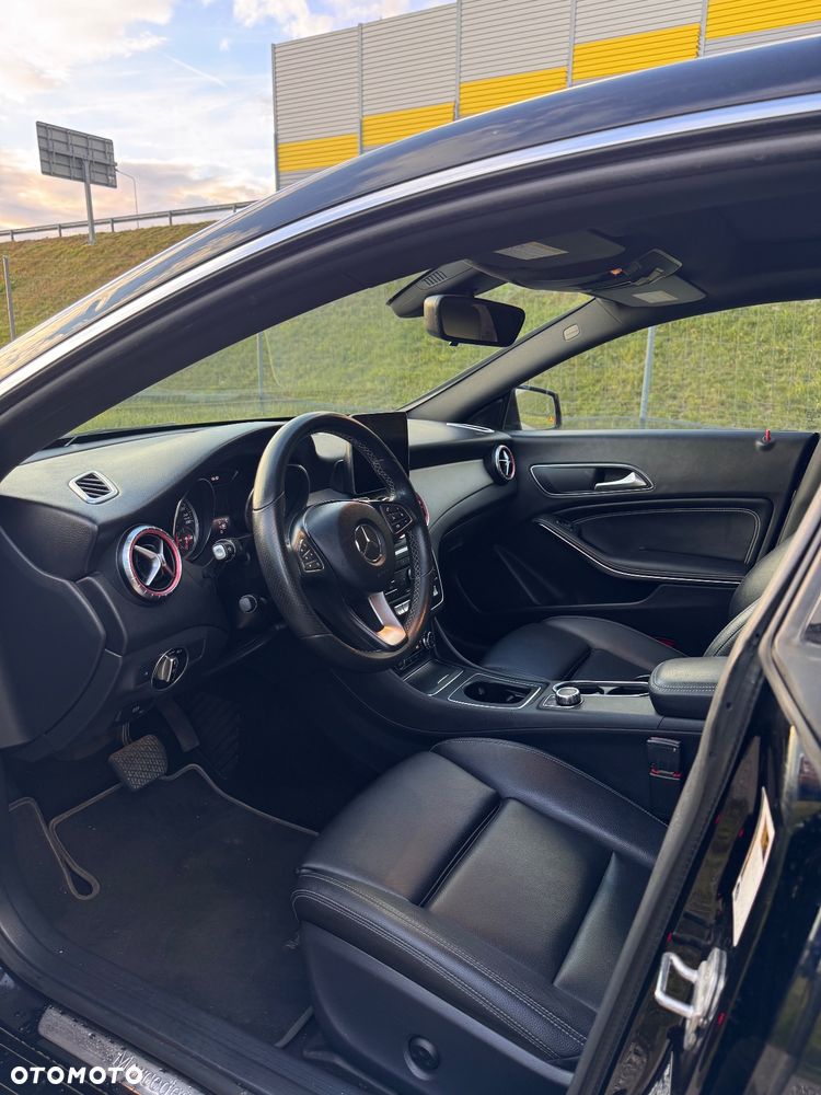 Mercedes-Benz CLA 250 4-Matic - 3