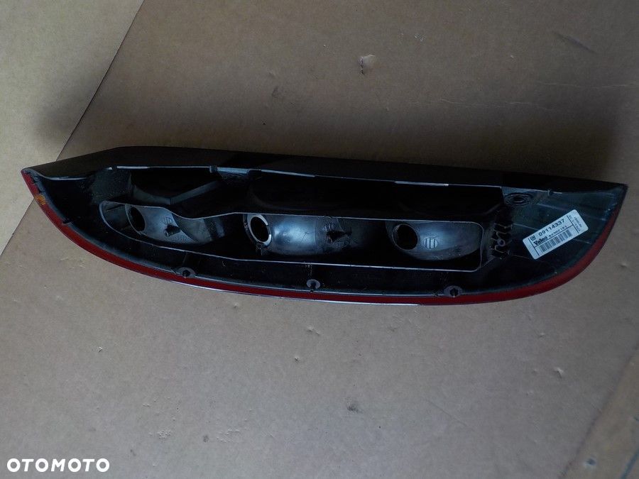 OPEL CORSA C LAMPA TŁY PRAWA CIEMNA - 2