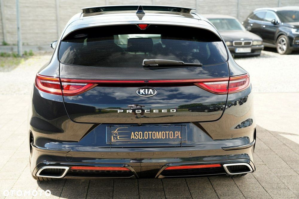 Kia ProCeed - 12