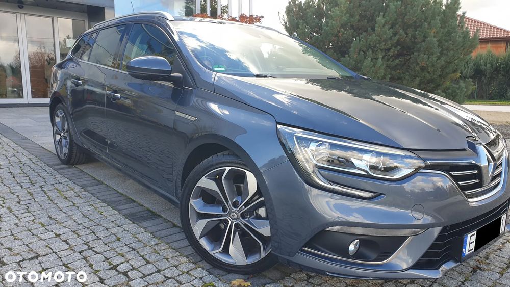 Renault Megane ENERGY TCe 130 EDC BOSE EDITION - 4