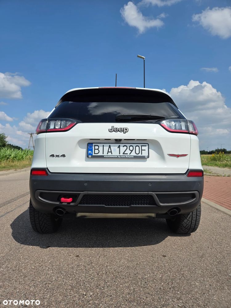 Jeep Cherokee - 9