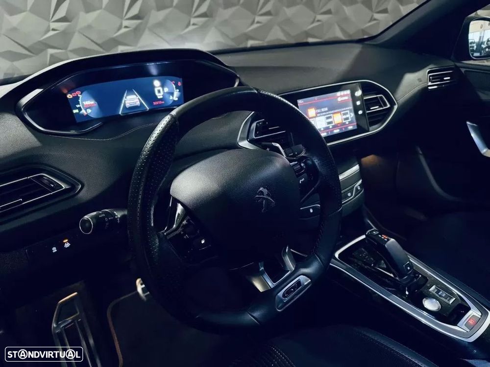 Peugeot 308 1.5 BlueHDi GT EAT8 - 27