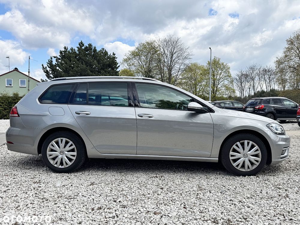 Volkswagen Golf 1.6 TDI SCR Trendline - 9