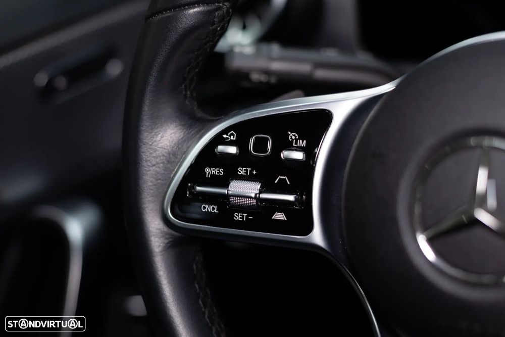 Mercedes-Benz A 180 Limousine d Progressive Aut. - 24