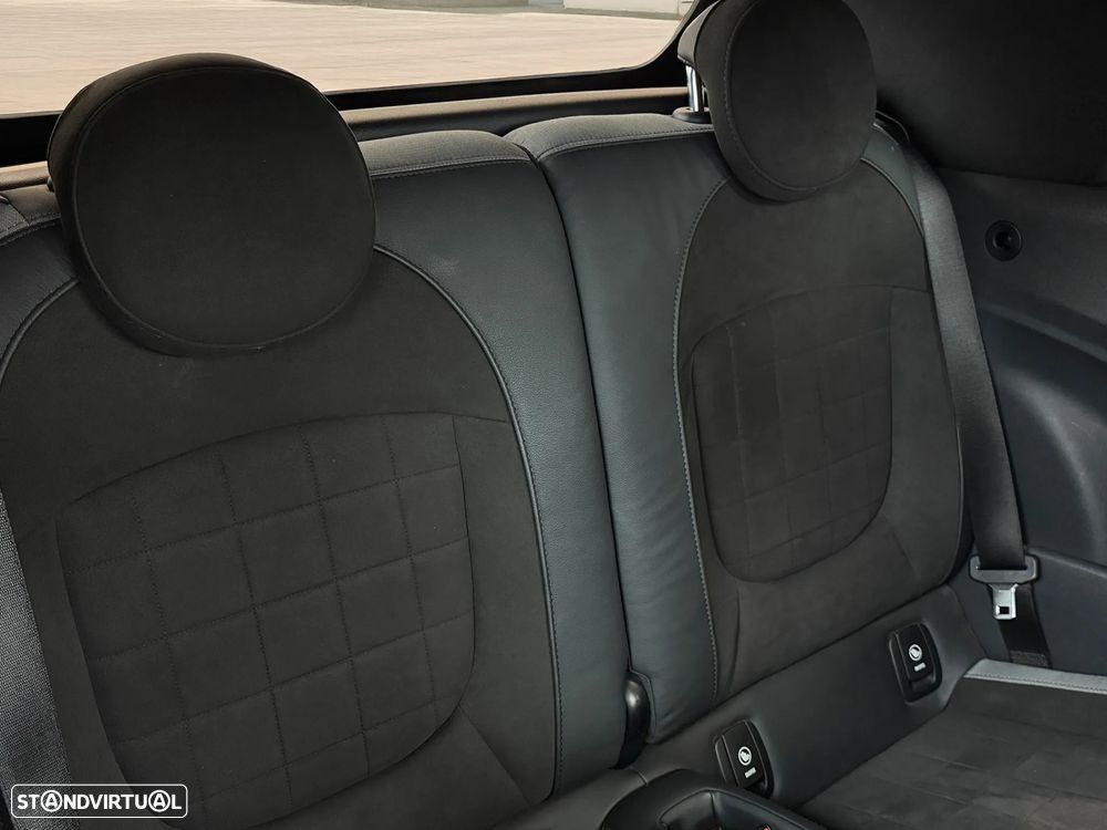 MINI Cabrio Cooper Auto - 23