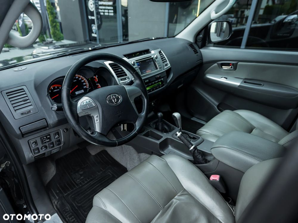 Toyota Hilux 3.0 D-4D SR5-X Platinium - 12