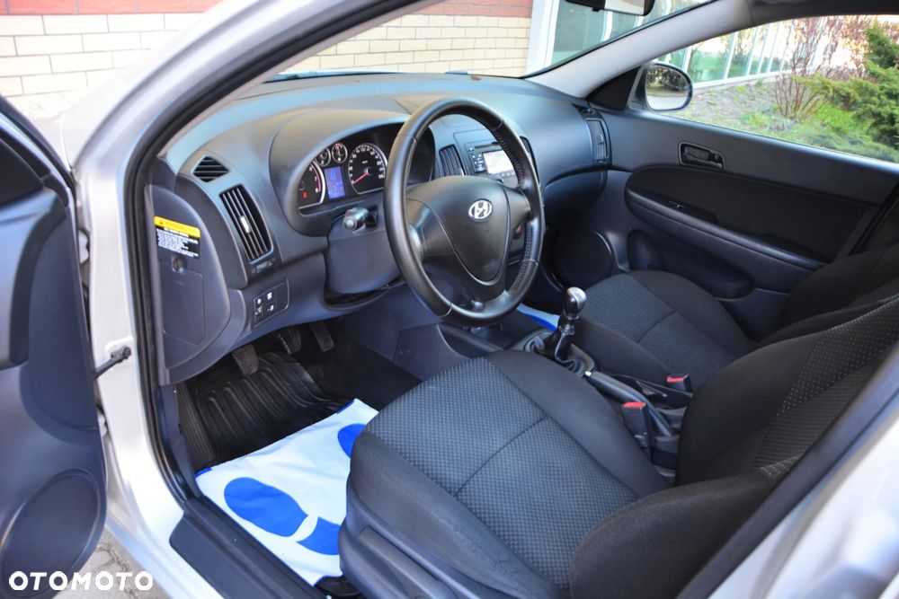 Hyundai i30 1.4 Edition Plus - 30