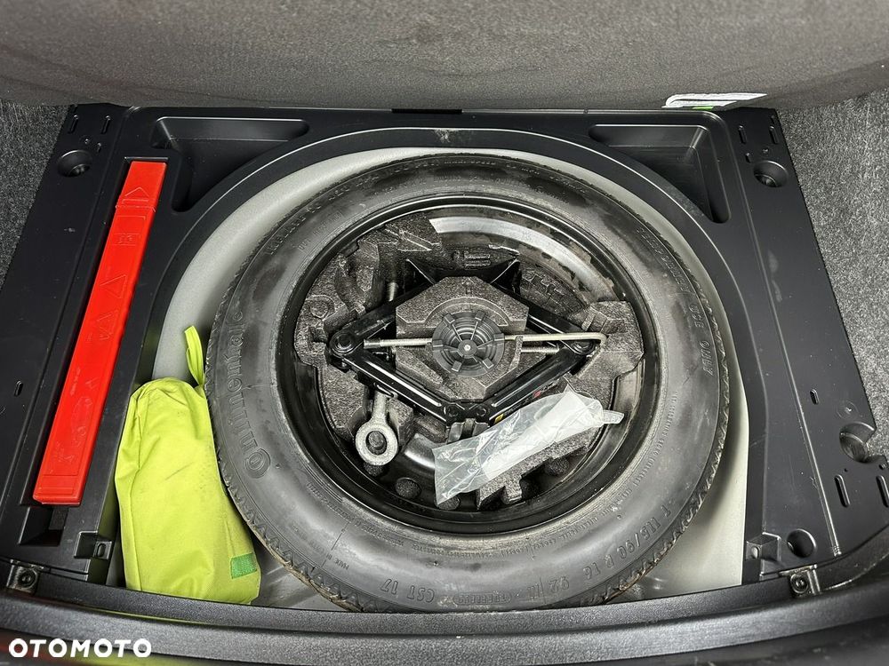 Volvo V40 D3 Geartronic Momentum - 12