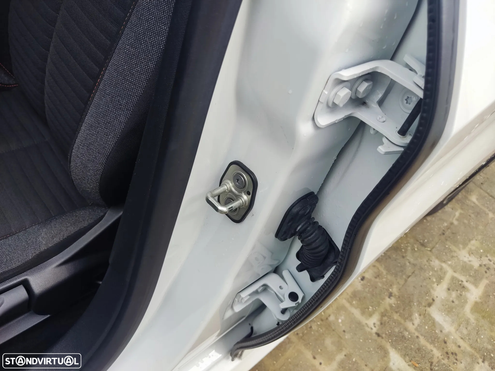 Peugeot e-208 50 kWh Active Pack - 31