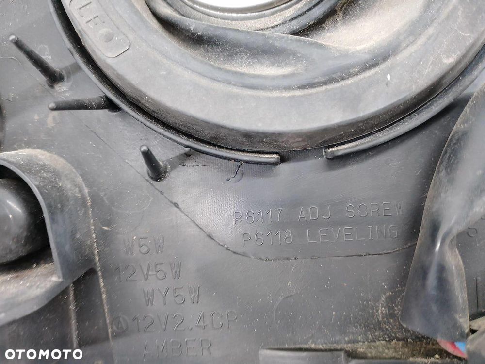 LAMPA PRZÓD LEWA MITSUBISHI LANCER IX P6117  P6118 - 8