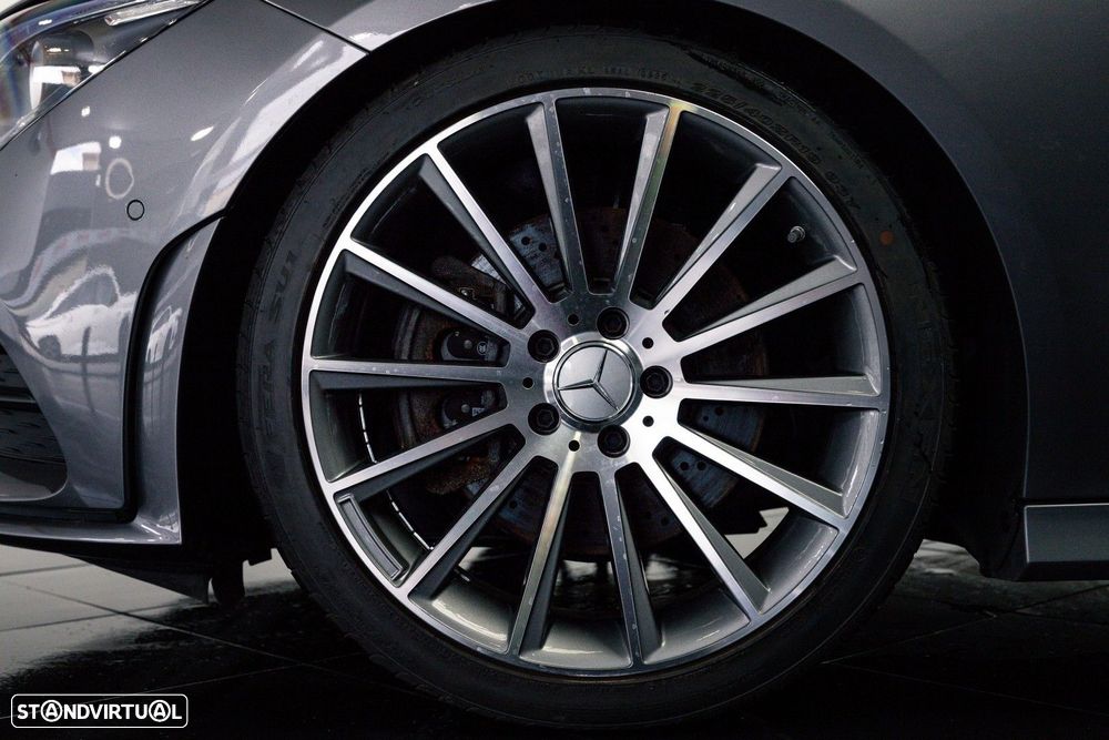 Mercedes-Benz CLA 250 e Shooting Brake AMG Line - 8