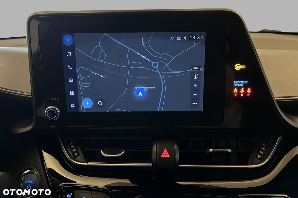 Toyota C-HR Lounge - 18
