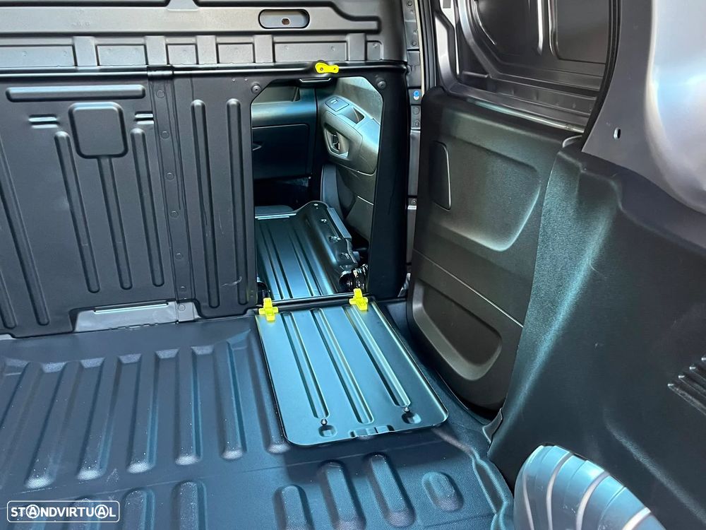 Opel Combo Cargo L1 1.5 CDTi 130cv AT8 (caixa automática) - 34
