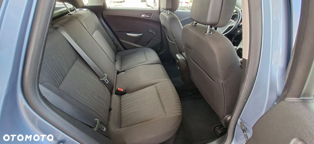 Opel Astra 1.6 Turbo Design Edition - 21