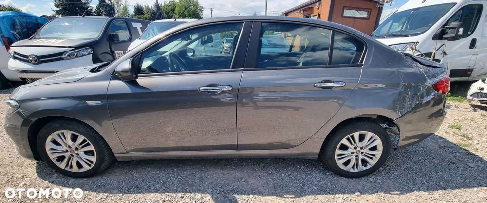 Fiat Tipo - 18