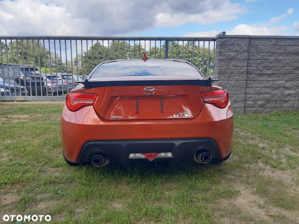 Toyota GT86 2.0 Prestige - 7