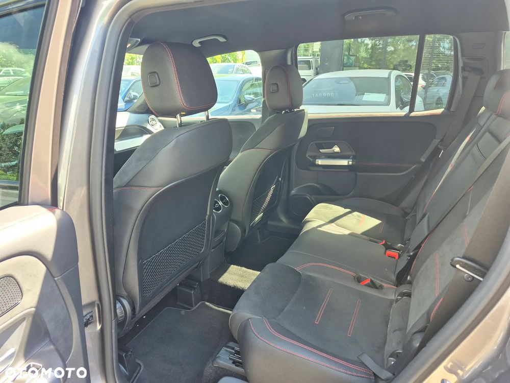 Mercedes-Benz GLB 200 AMG Line 7G-DCT - 14
