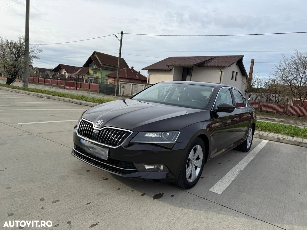 Skoda Superb 2.0 TDI Ambition - 8