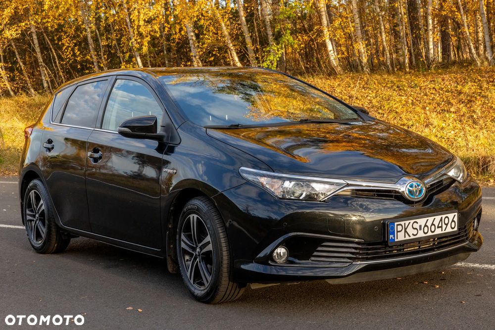 Toyota Auris ver-hatchback-15--19 - 3