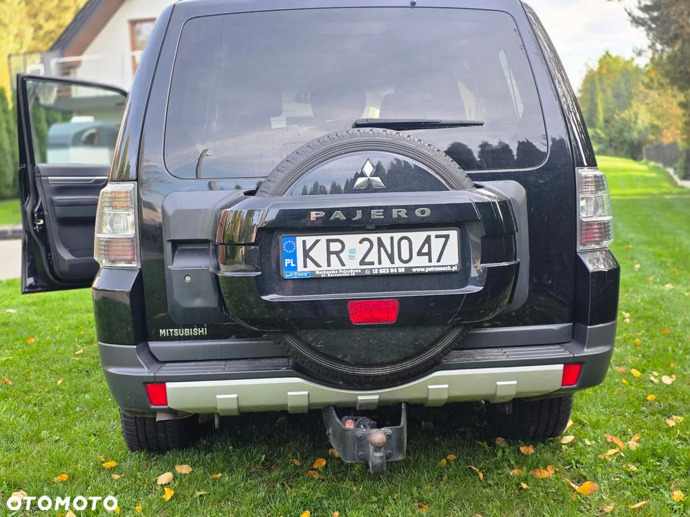 Mitsubishi Pajero - 5