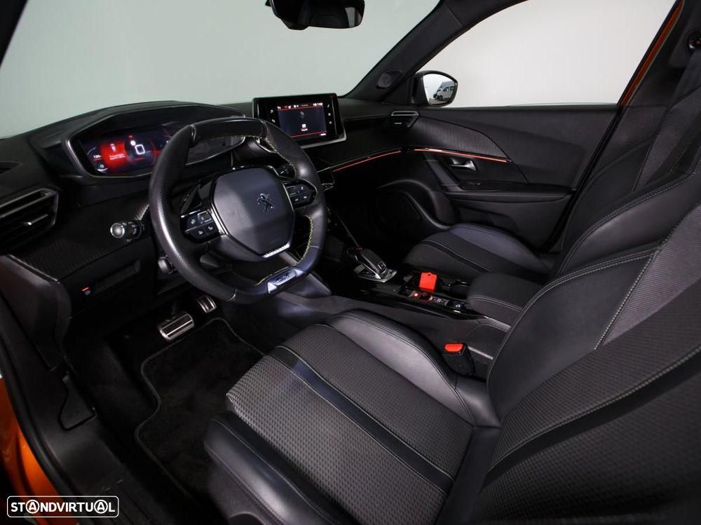 Peugeot 2008 1.5 BlueHDi GT EAT8 - 8