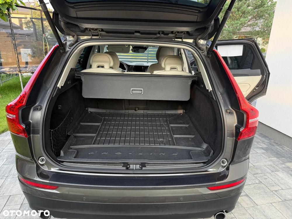 Volvo XC 60 D4 AWD Momentum - 20