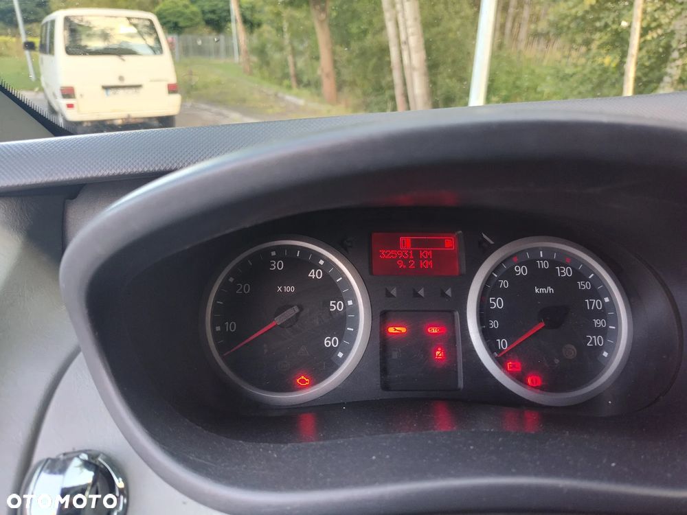 Renault Trafic - 12