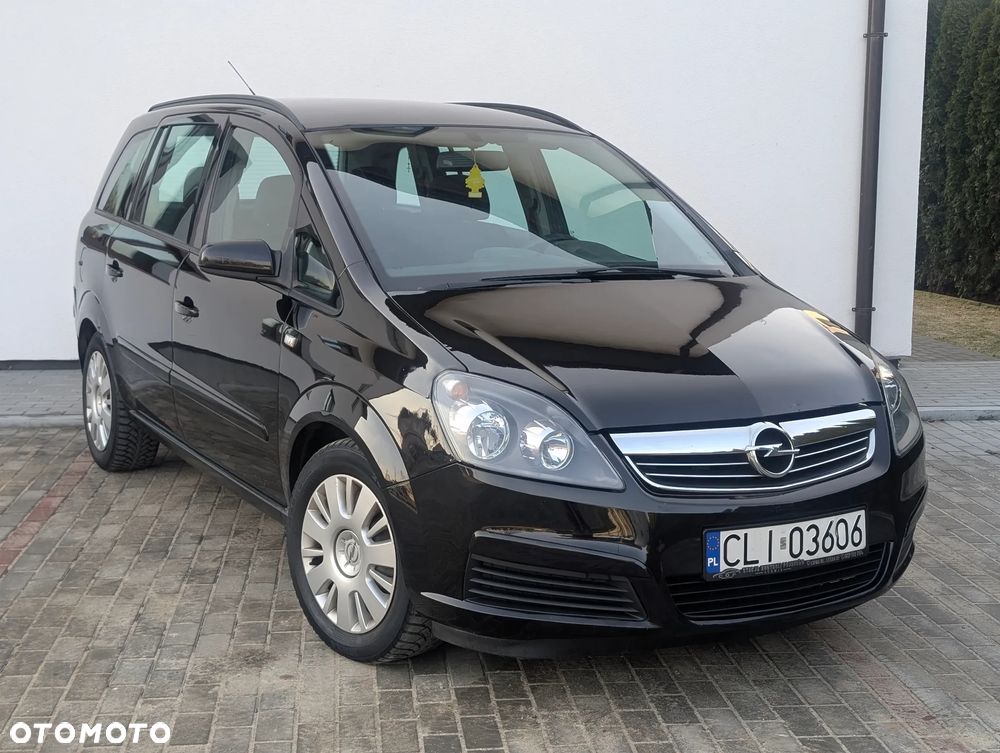 Opel Zafira 1.9 CDTI Essentia - 2