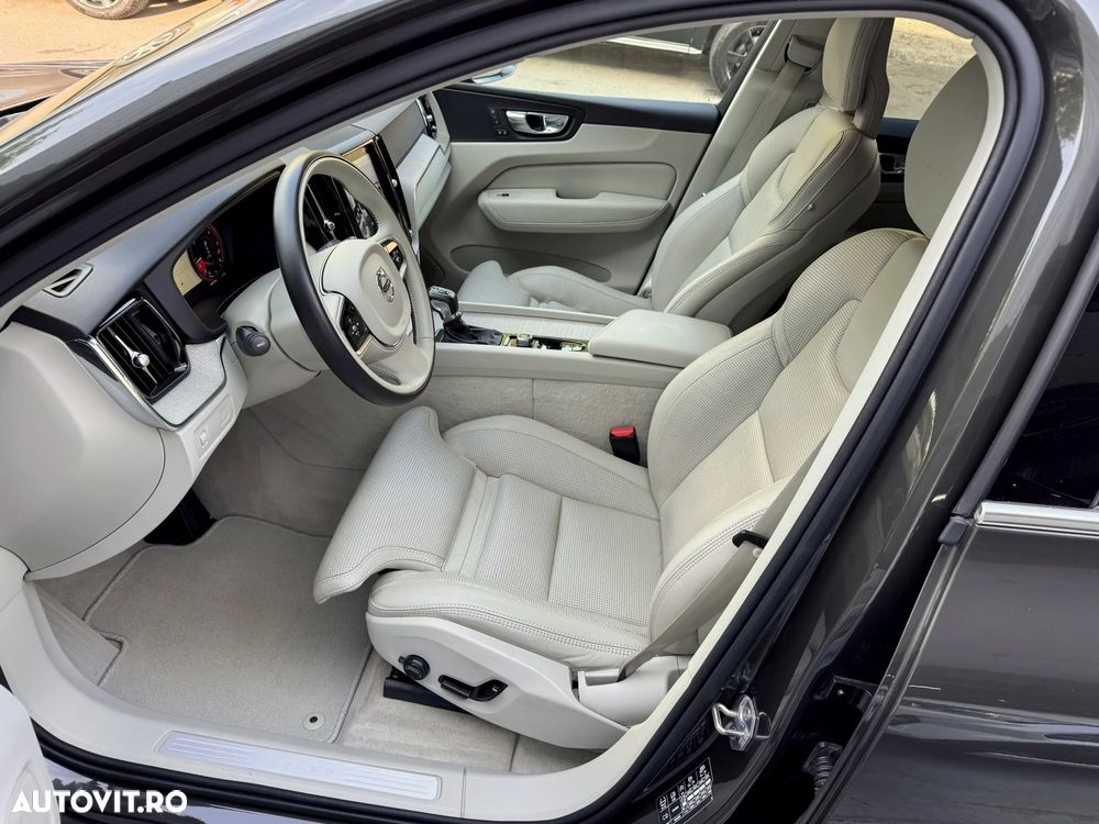 Volvo XC 60 D4 AWD Geartronic Inscription - 24
