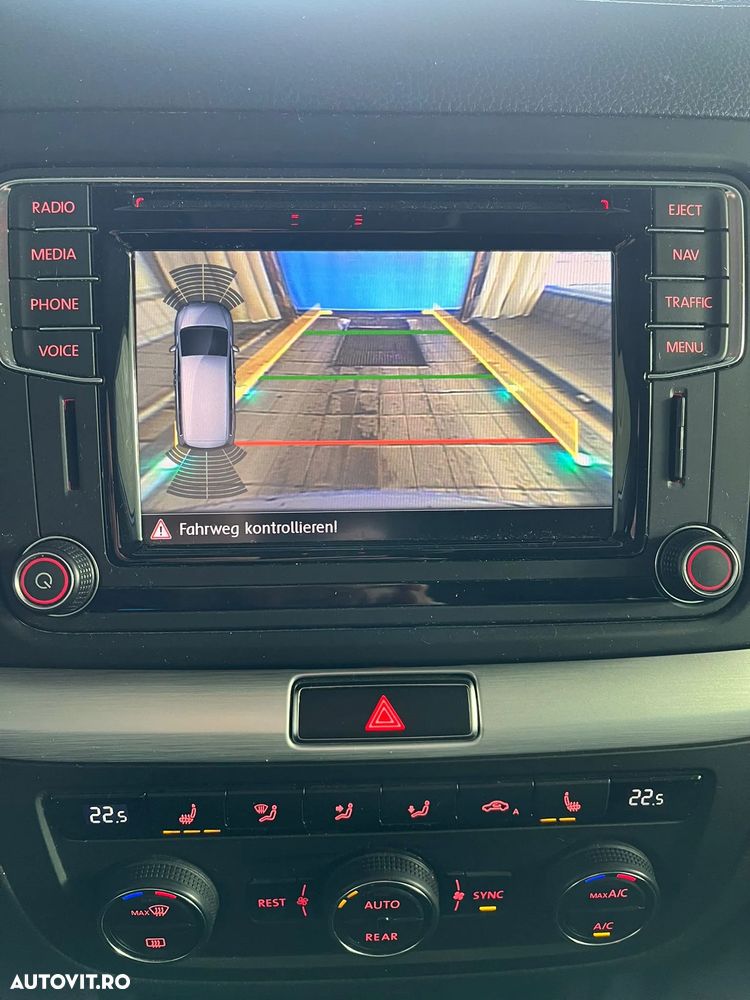 Volkswagen Sharan 2.0 TDI DSG (BlueMotion Technology) Comfortline - 9