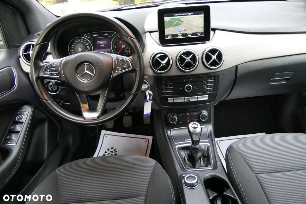 Mercedes-Benz Klasa B 180 d BlueEFFICIENCY Edition - 2
