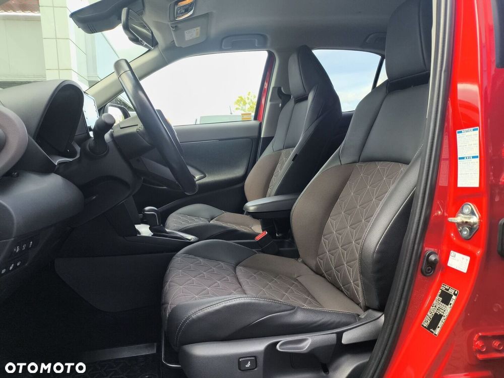 Toyota Yaris Cross - 15