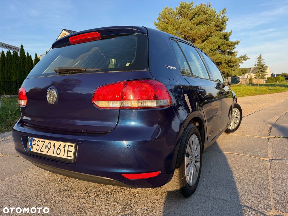 Volkswagen Golf 1.6 Comfortline - 11