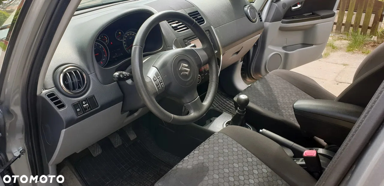 Suzuki SX4 1.6 VVT 4x2 Style - 13