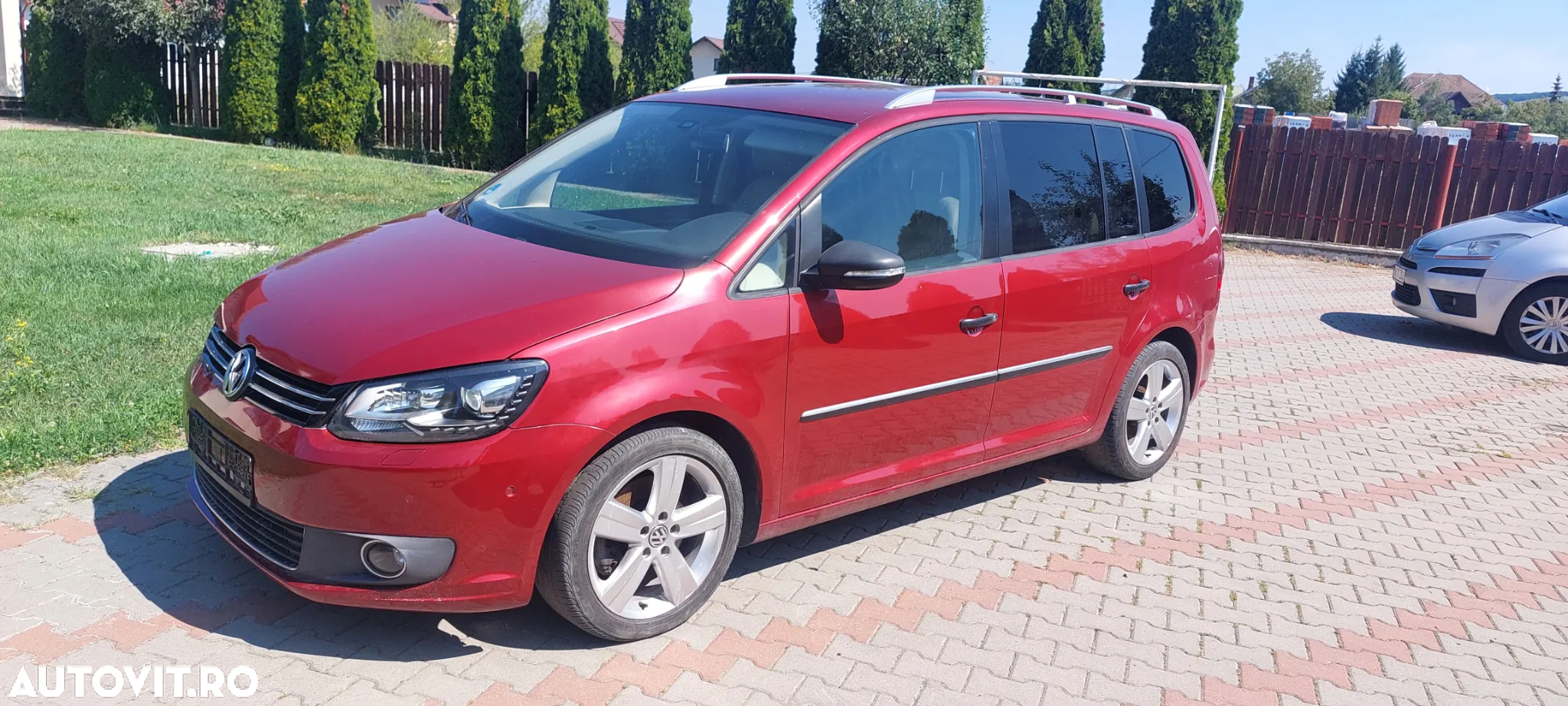 Volkswagen Touran 2.0 TDI DPF DSG Cross - 6