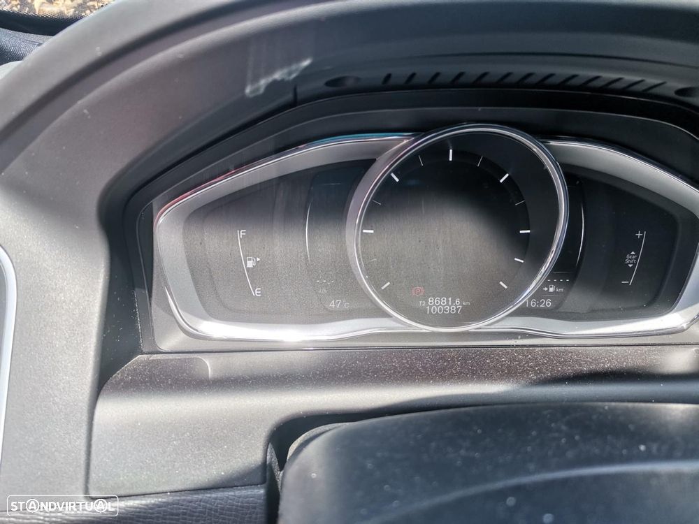 Volvo XC 60 D4 RDesign - 4